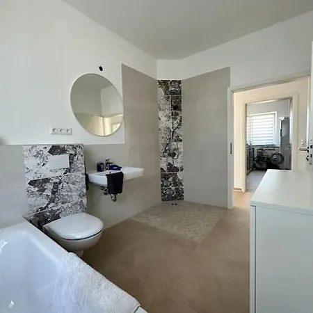 4 Im Neubau Bungalow, Garten, Grillen, Bis 9 Personen Holiday home Bernau bei Berlin